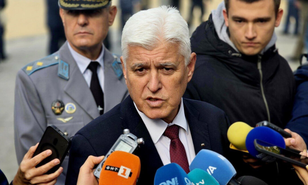 Министър Стоянов: Пристигналият самолет "Посейдон" не е за поразяване на цели