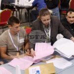 Приключи приемането на протоколите на секционните избирателни комисии от 23 ти и 25 и изборен район в зала „Арена 8888“ в София