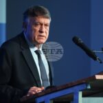 ОБНОВЕНА Трябва да се променят доста от принципите, върху които функционира в момента образователната ни система, смята министър Георги Вълчев