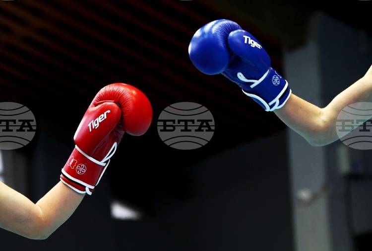 Отличен старт за българските боксьори на световното първенство до 19 години в Черна гора