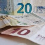 Еврото запазва позиции спрямо щатския долар в междубанковата търговия