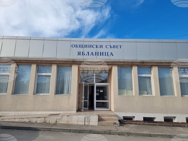 През първото деветмесечие в Община Ябланица са постъпили близо 35 000 евро от наеми на общинско имущество