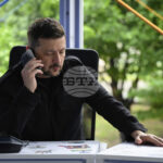 ОБНОВЕНА Зеленски говори с Александер Стуб и Юнас Гар Стьоре след днешния телефонен разговор на двамата лидери с Путин