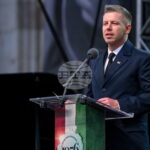 Унгарският премиер Петер Мадяр поздрави Студентската листа в Сърбия за изборната победа