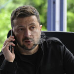 ОБНОВЕНА Зеленски заяви пред телевизия Ей Би Си, че ще организира избори в Украйна, ако Русия се съгласи на 60 дневно прекратяване на огъня