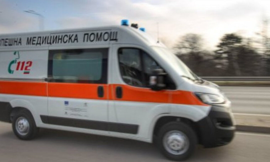 Мъж загина при челен сблъсък между микробус и камион на Околовръстното в Пловдив