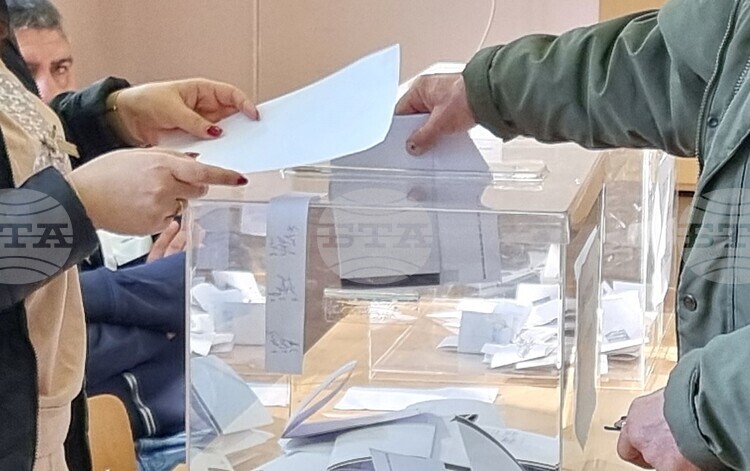 Кандидатпрезидентската двойка Йотова – Вълчев получава 45,87%, а Гюров Кандев 17,12% при 100% обработени протоколи в Силистренско