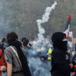 "Жълтите жилетки" обявиха нови протести във Франция
