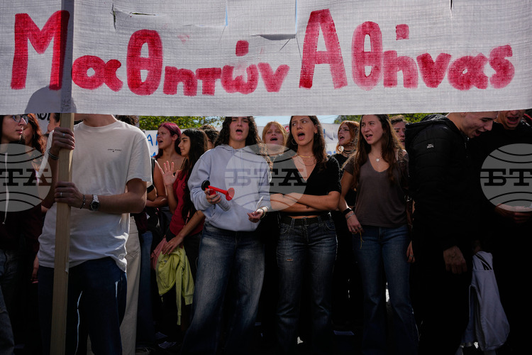 Започнаха планираните протести на студенти, ученици и преподаватели в много градове на Гърция