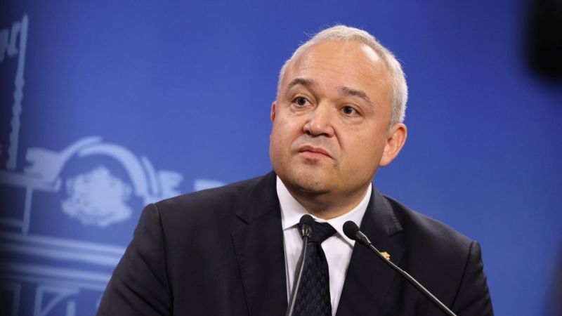 МВР изпусна подпалвачите на антени на "Старлинк", сега ще ги търси с Европейска заповед за арест