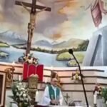 Кръст падна и уби свещеник по време на литургия