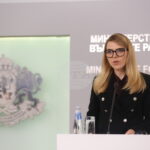 ОБНОВЕНА България подкрепя открития и конструктивен диалог между ЕС и Китай, каза министърът на външните работи след среща с китайския си колега