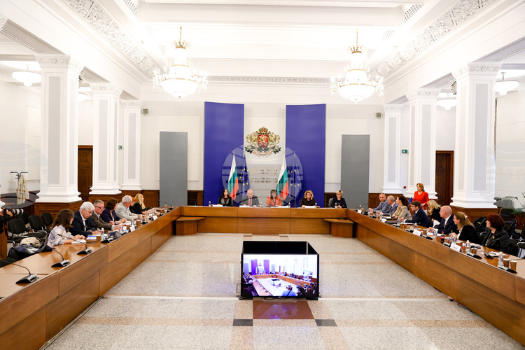 Националният съвет за тристранно сътрудничество ще заседава за данъчни промени и за минималната работна заплата за 2027 г.