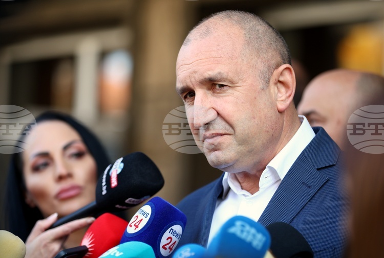Правителството е решено да запази социалната програма и увеличението на пенсиите и майчинските в бюджета за 2027 г., каза премиерът Румен Радев