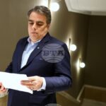 Причината Румен Радев да изпадне в истерия с думата „сглобка“ е, че се опитва да лъже българските граждани, коментира Асен Василев