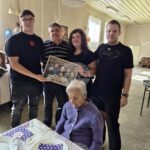 Столетницата Парашкева Велева от Бракница съхранява паметта за родния край в книга за поколенията